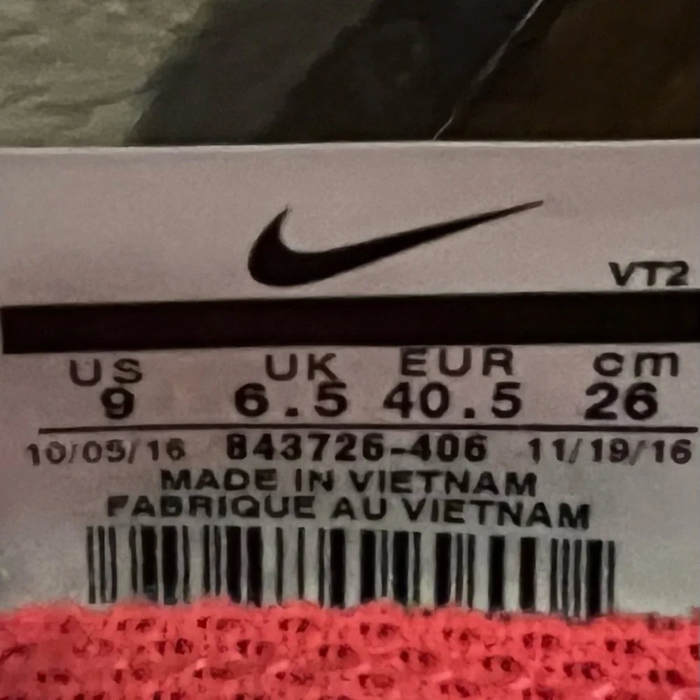 EUC Women’s Nike Lunarglide 8 SIZE 9 Shade Medium Blue/Black/Aluminum/Hot Punch